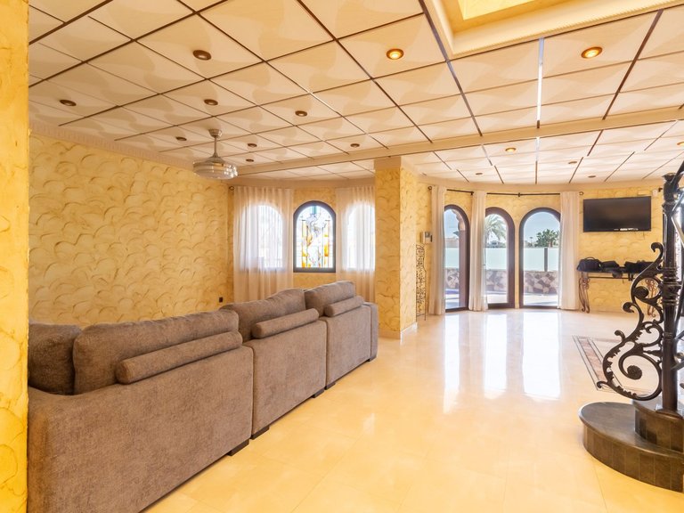 Villa for Sale in Costa Blanca La Zenia, Alicante 6