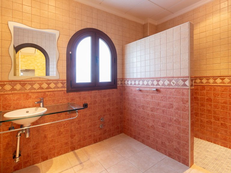 Villa for Sale in Costa Blanca La Zenia, Alicante 12