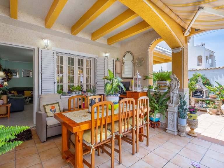 Town House for Sale in Costa Blanca Torrevieja, Alicante 2