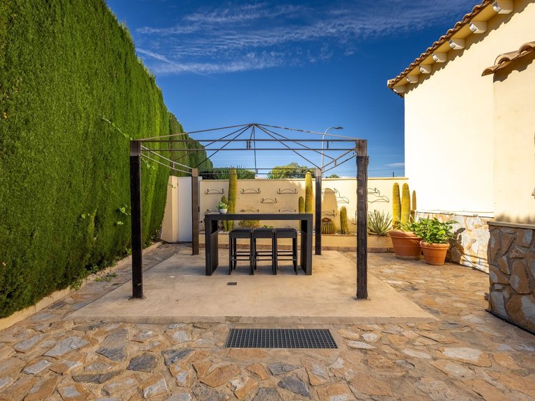 Villa for Sale in Costa Blanca Torrevieja, Alicante 48