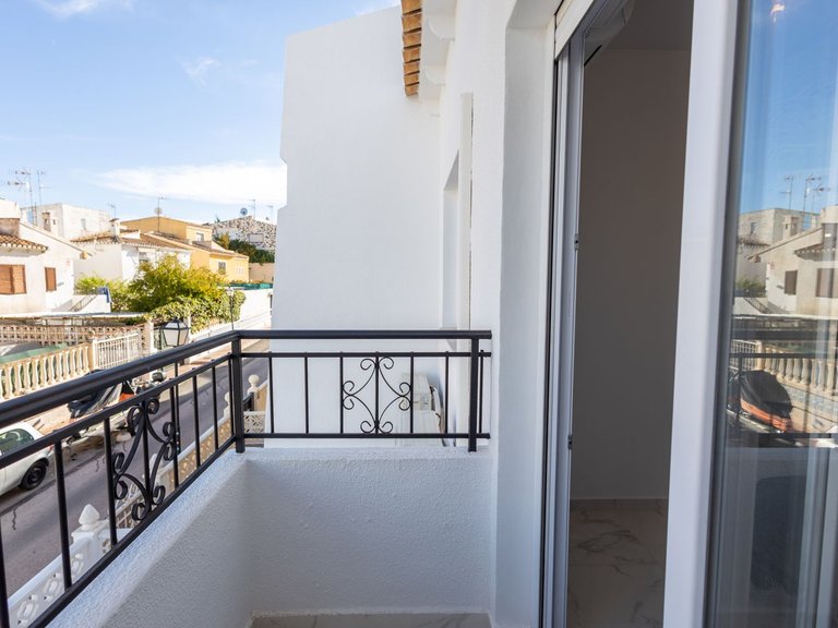 Town House for Sale in Costa Blanca Los Balcones, Alicante 14