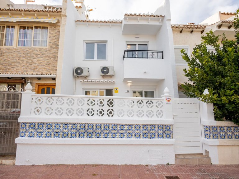 Town House for Sale in Costa Blanca Los Balcones, Alicante 24