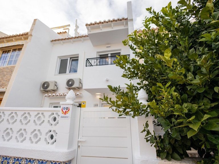 Town House for Sale in Costa Blanca Los Balcones, Alicante 25