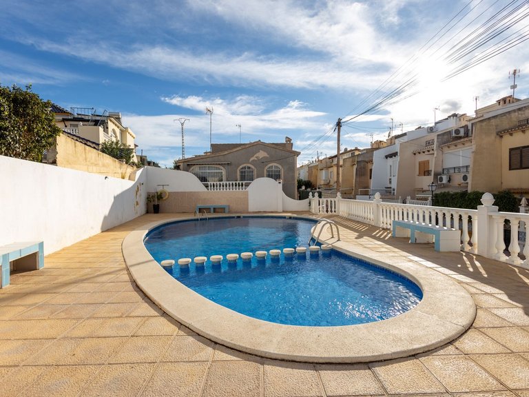 Town House for Sale in Costa Blanca Los Balcones, Alicante 26