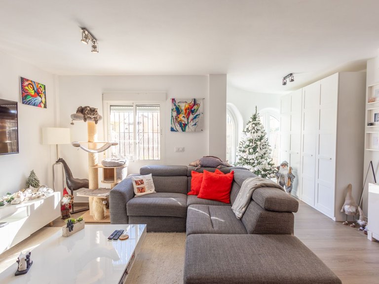 Town House for Sale in Costa Blanca Villamartin, Alicante 5