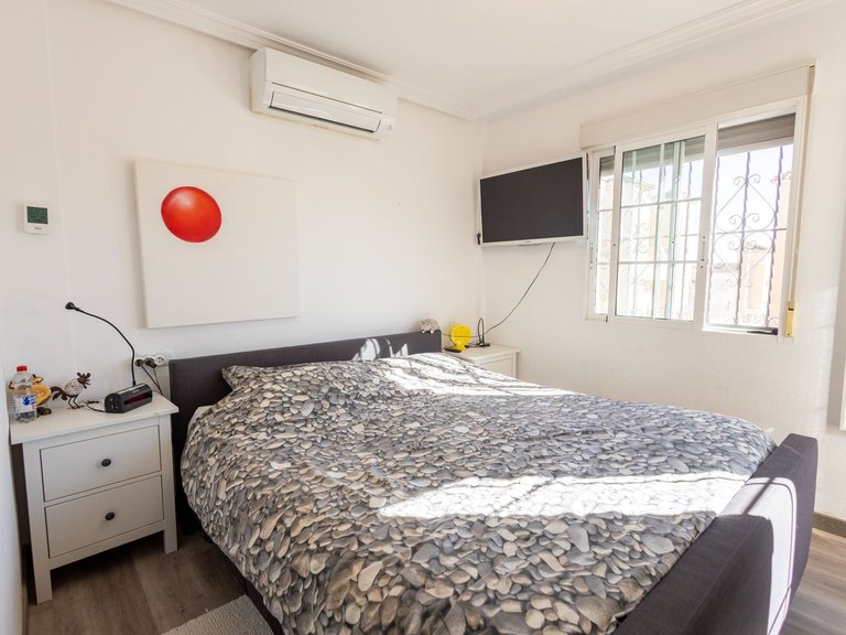 Town House for Sale in Costa Blanca Villamartin, Alicante 17