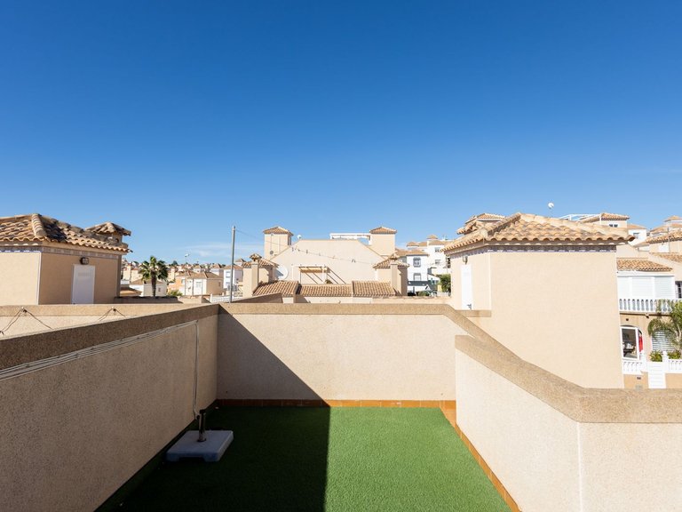 Town House for Sale in Costa Blanca Villamartin, Alicante 32