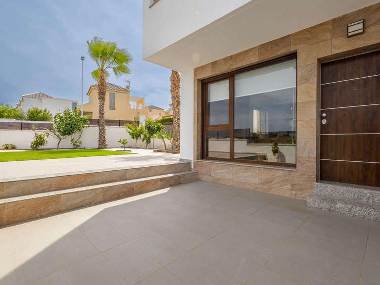 Town House for Sale in Costa Blanca Los Balcones, Alicante 5