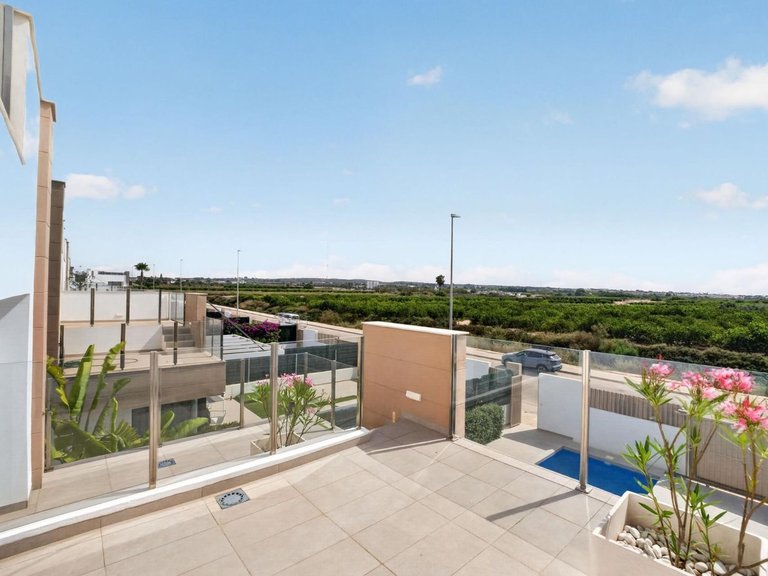 Villa for Sale in Costa Blanca Guardamar Del Segura, Alicante 32