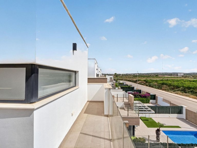 Villa for Sale in Costa Blanca Guardamar Del Segura, Alicante 39