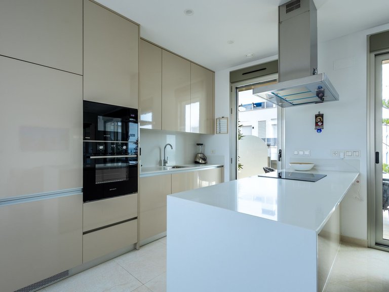 Apartment for Sale in Costa Blanca Torrevieja, Alicante 4