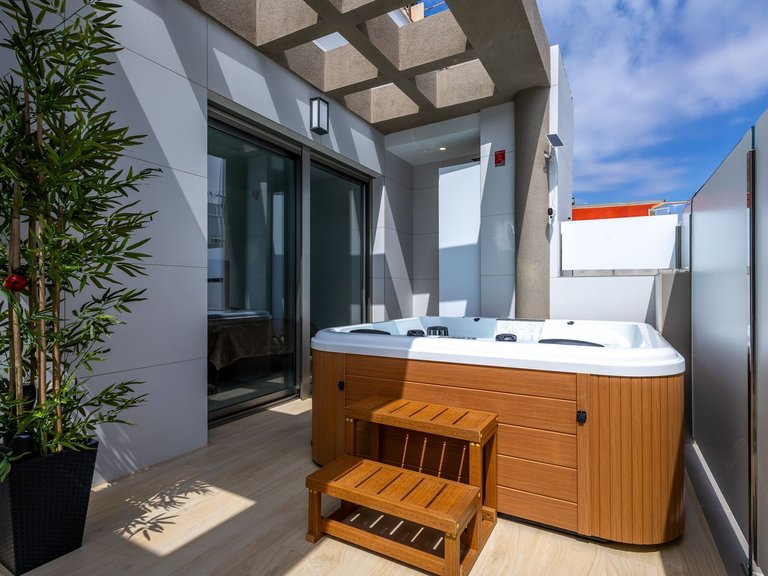 Apartment for Sale in Costa Blanca Torrevieja, Alicante 16