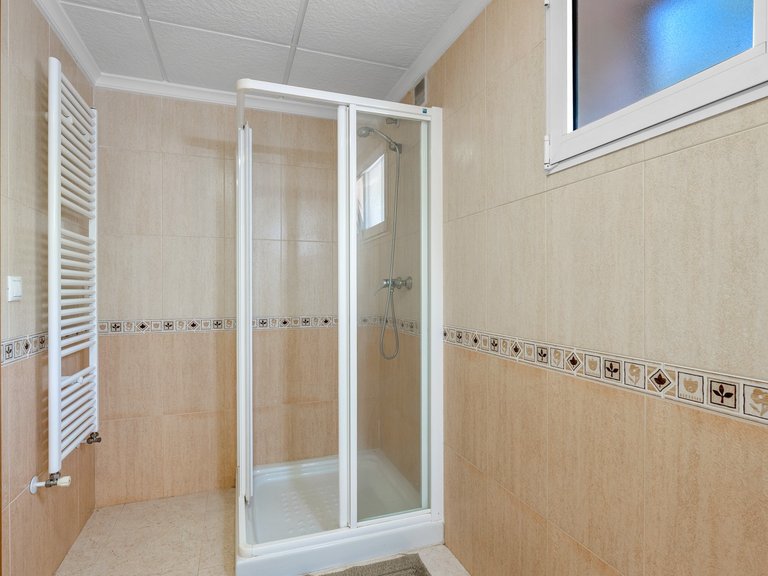 Villa for Sale in Inland Almoradi, Alicante 39