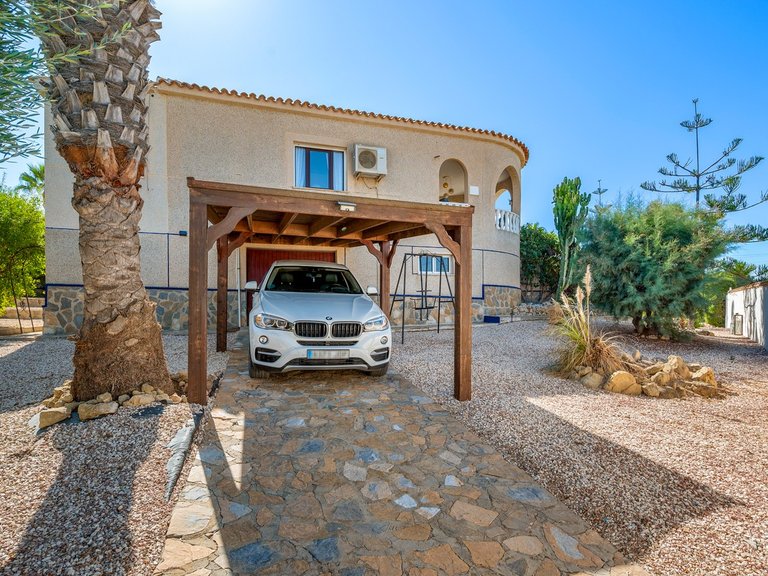 Villa for Sale in Inland Almoradi, Alicante 6