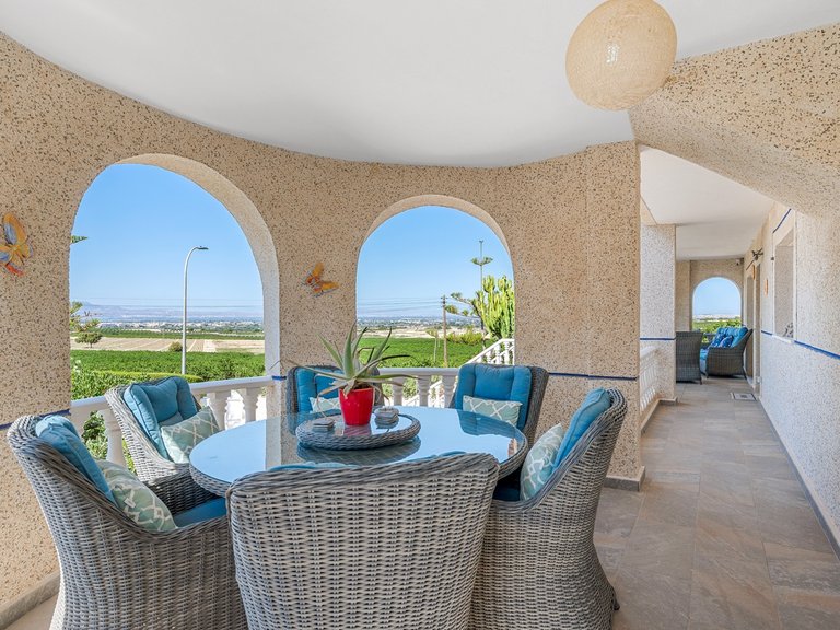 Villa for Sale in Inland Almoradi, Alicante 9
