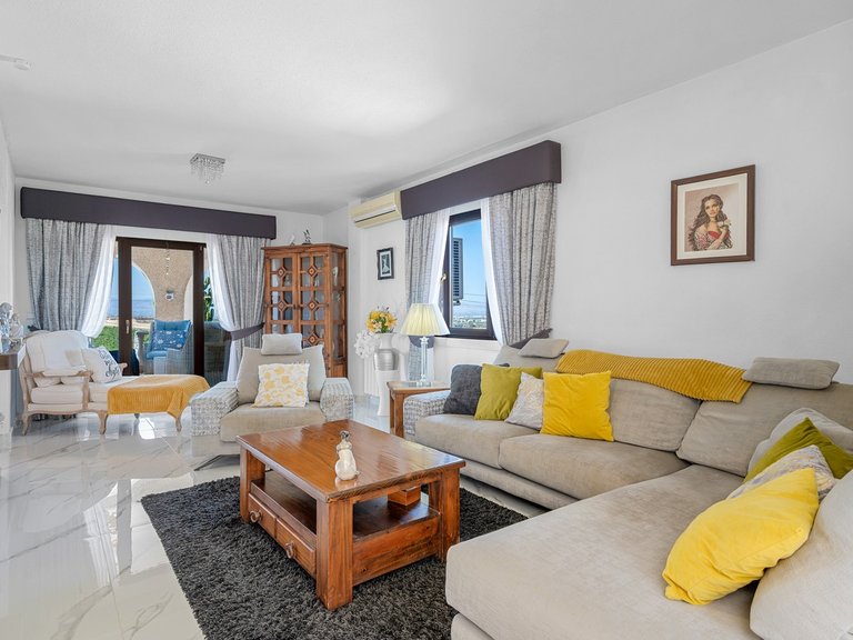 Villa for Sale in Inland Almoradi, Alicante 14