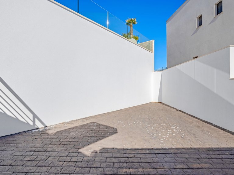 Villa for Sale in Inland San Miguel De Salinas, Alicante 32