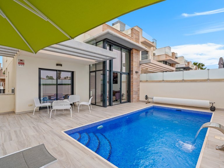 Villa for Sale in Costa Blanca Orihuela Costa, Alicante 1