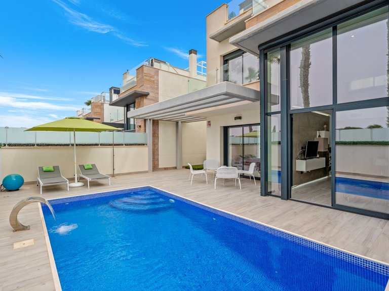 Villa for Sale in Costa Blanca Orihuela Costa, Alicante 5