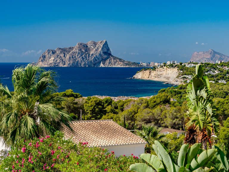 Villa for Sale in La Arnella, Moraira, Alicante 5