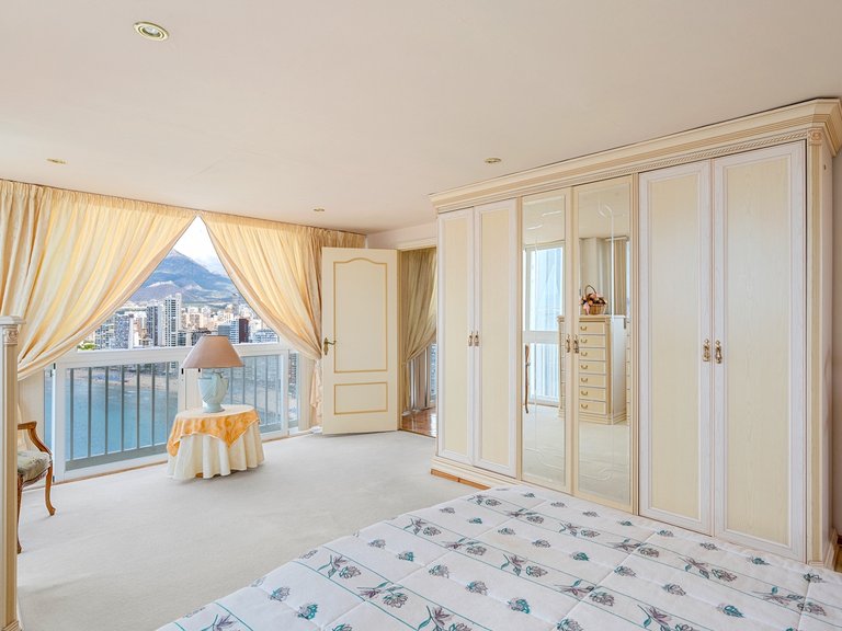 Apartment for Sale in Benidorm, Alicante 36
