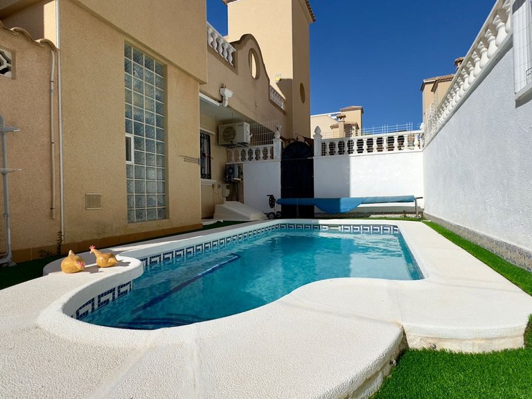 Villa for Sale in Costa Blanca Orihuela Costa, Alicante 5