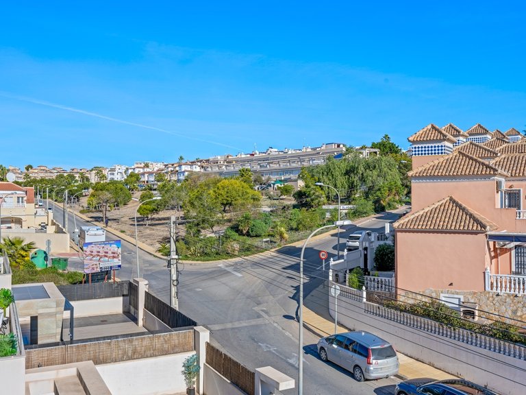 Villa for Sale in Costa Blanca Orihuela Costa, Alicante 33