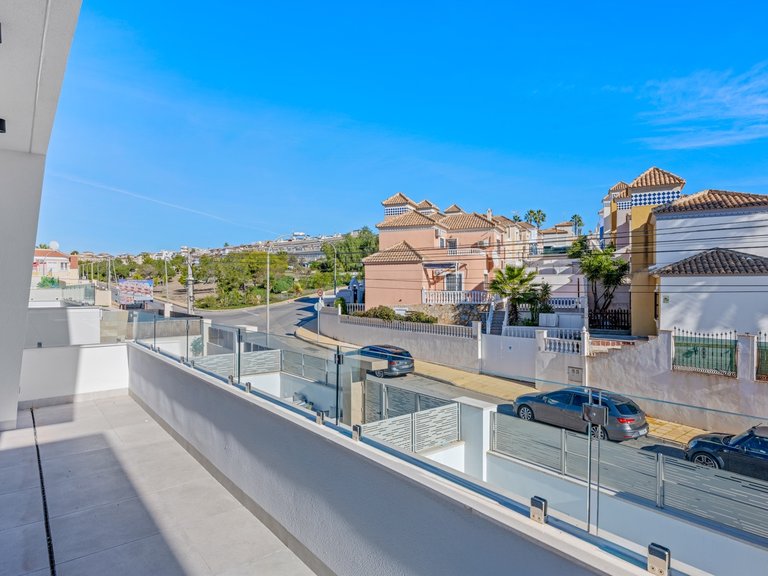 Villa for Sale in Costa Blanca Orihuela Costa, Alicante 34