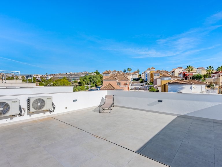 Villa for Sale in Costa Blanca Orihuela Costa, Alicante 38