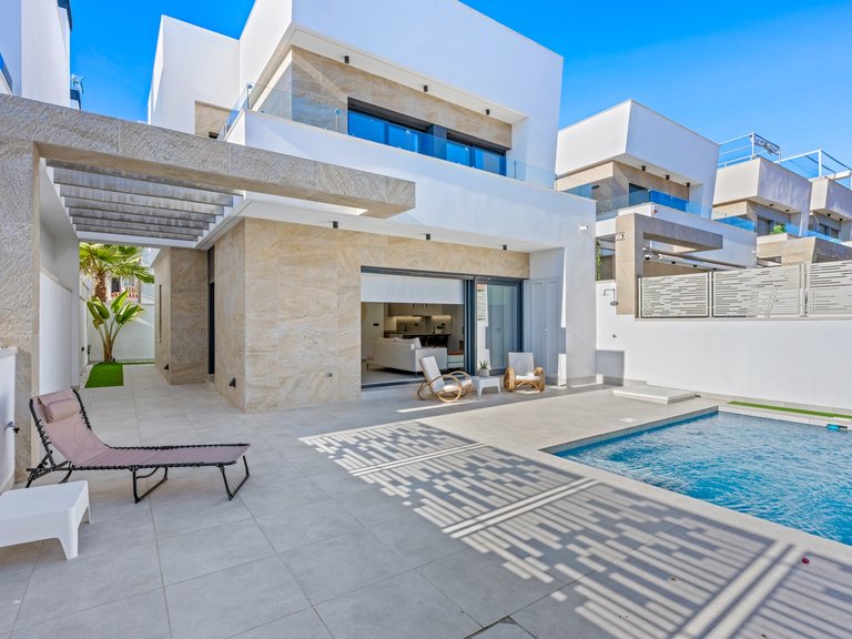 Villa for Sale in Costa Blanca Orihuela Costa, Alicante 1