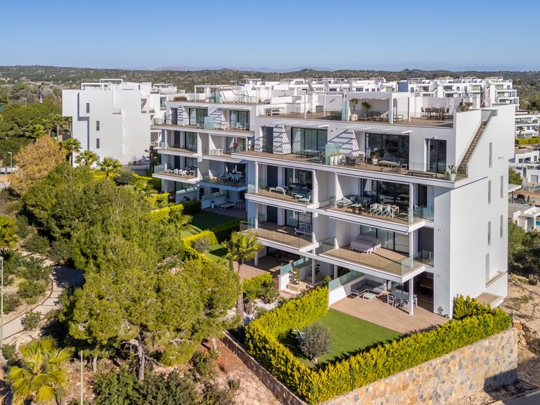 Penthouse for Sale in Las Colinas Golf, Alicante 35