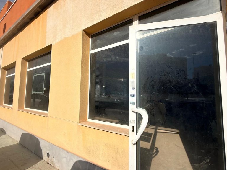Commercial for Sale in Villamartin, Alicante 5