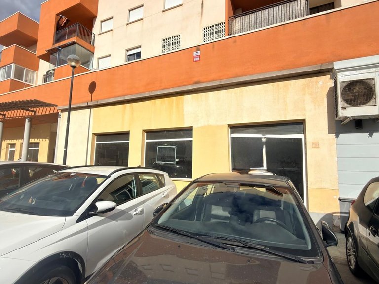 Commercial for Sale in Villamartin, Alicante 4