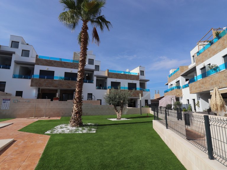 Villa for Sale in Bigastro, Alicante 8
