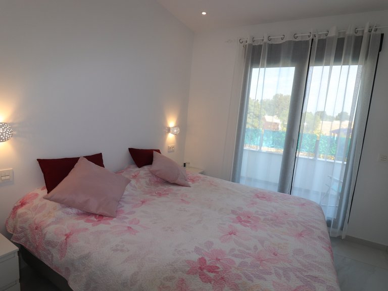 Villa for Sale in Bigastro, Alicante 36