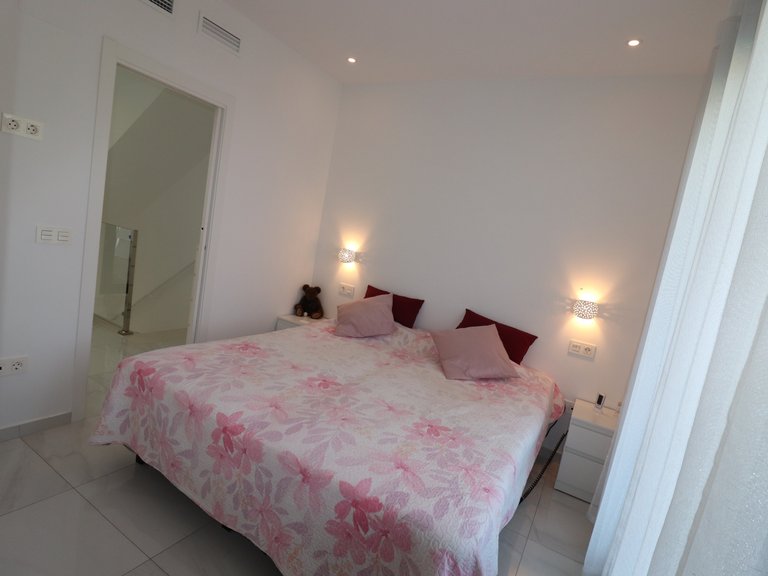 Villa for Sale in Bigastro, Alicante 29