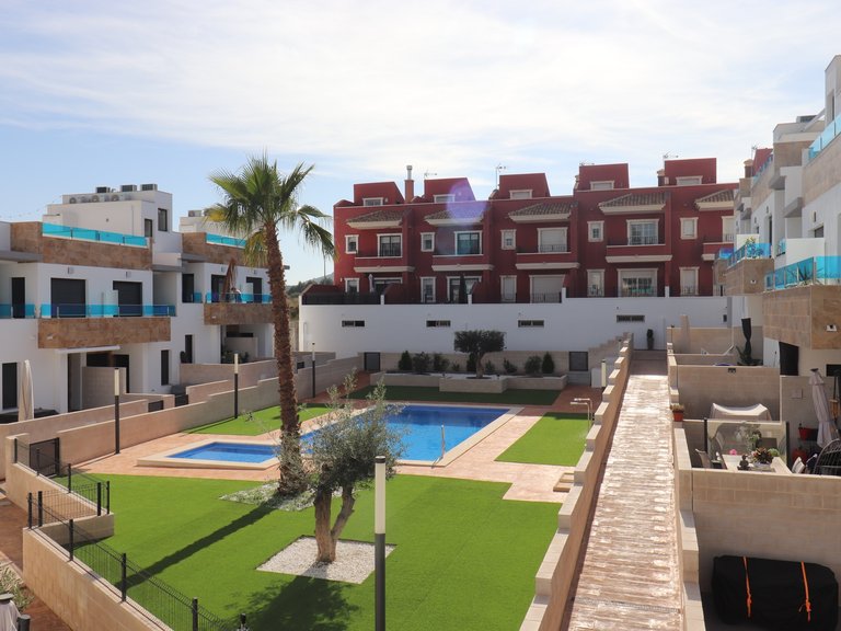 Villa for Sale in Bigastro, Alicante 42