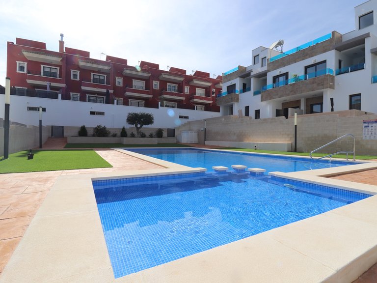 Villa for Sale in Bigastro, Alicante 11