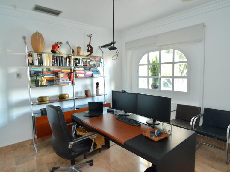 Villa for Sale in Torrevieja, Alicante 12