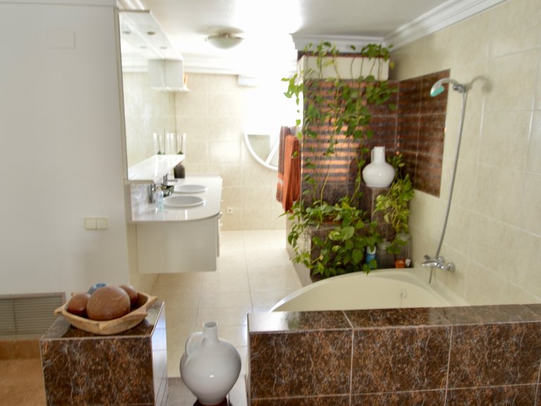 Villa for Sale in Torrevieja, Alicante 18