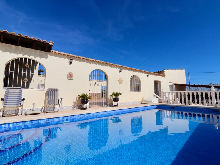 Villa for Sale in Catral, Alicante 43