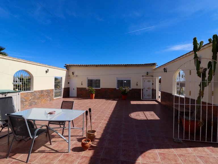 Villa for Sale in Catral, Alicante 27