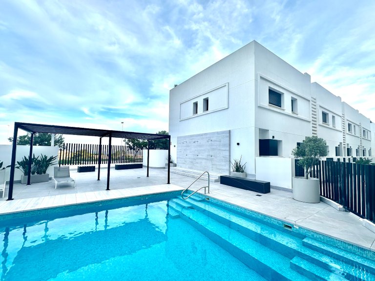 Apartment for Sale in Guardamar Del Segura, Alicante 24