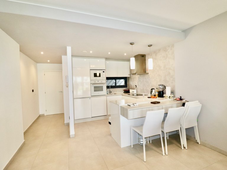 Apartment for Sale in El Raso, Alicante 7