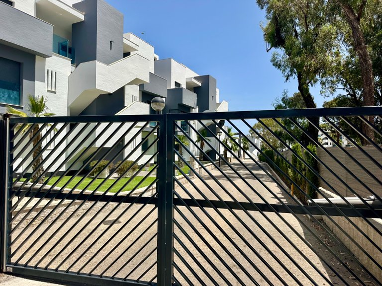 Apartment for Sale in El Raso, Alicante 32