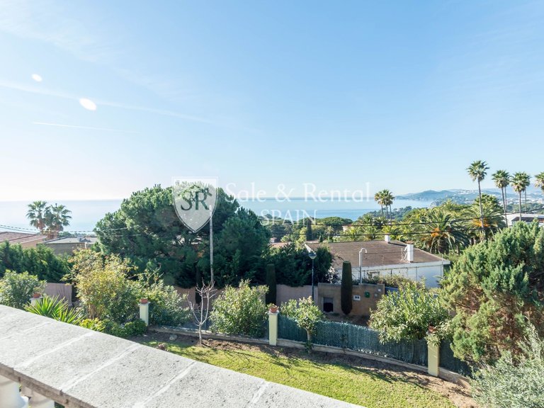 Villa for Sale in Lloret De Mar, Gerona 1