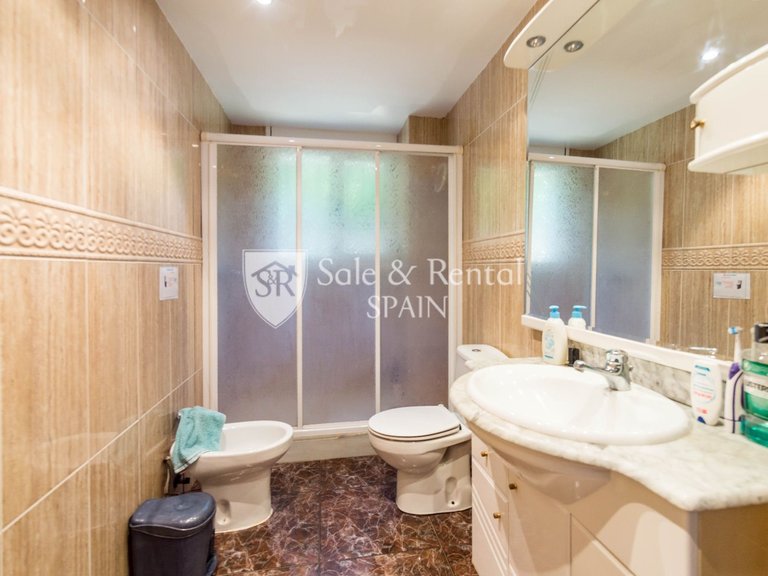 Villa for Sale in Lloret De Mar, Gerona 11