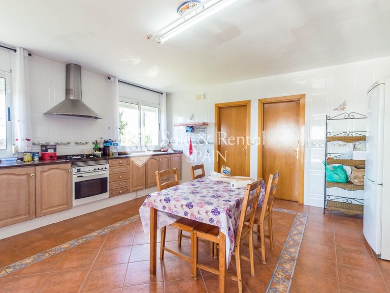 Villa for Sale in Lloret De Mar, Gerona 12