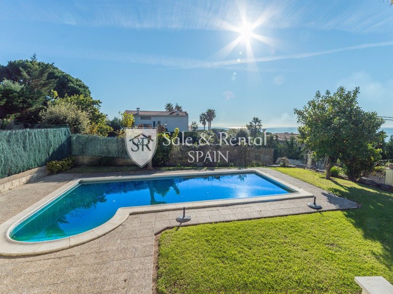 Villa for Sale in Lloret De Mar, Gerona 16