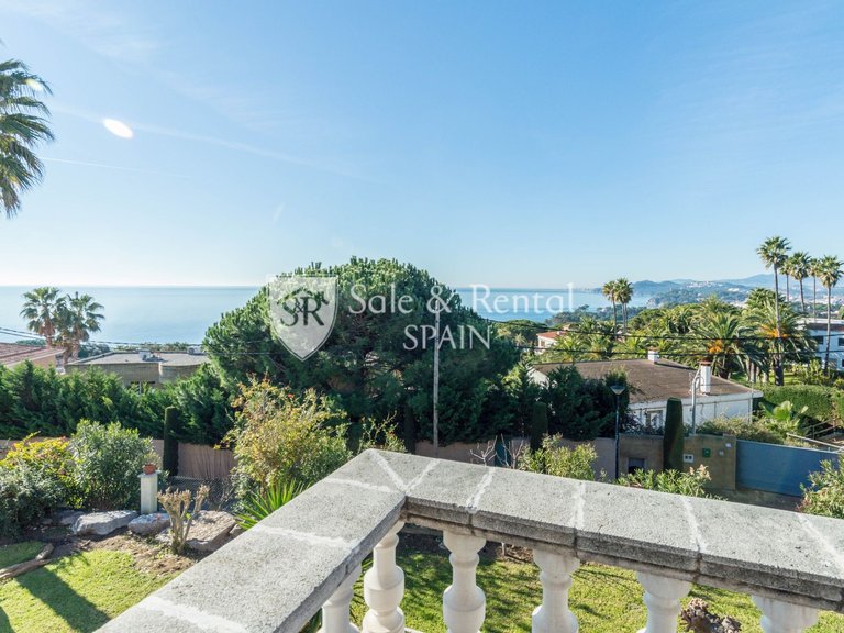 Villa for Sale in Lloret De Mar, Gerona 22